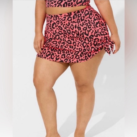 Torrid Swim Skirt Neon Leopard NWT SZ 4X - Picture 2 of 8